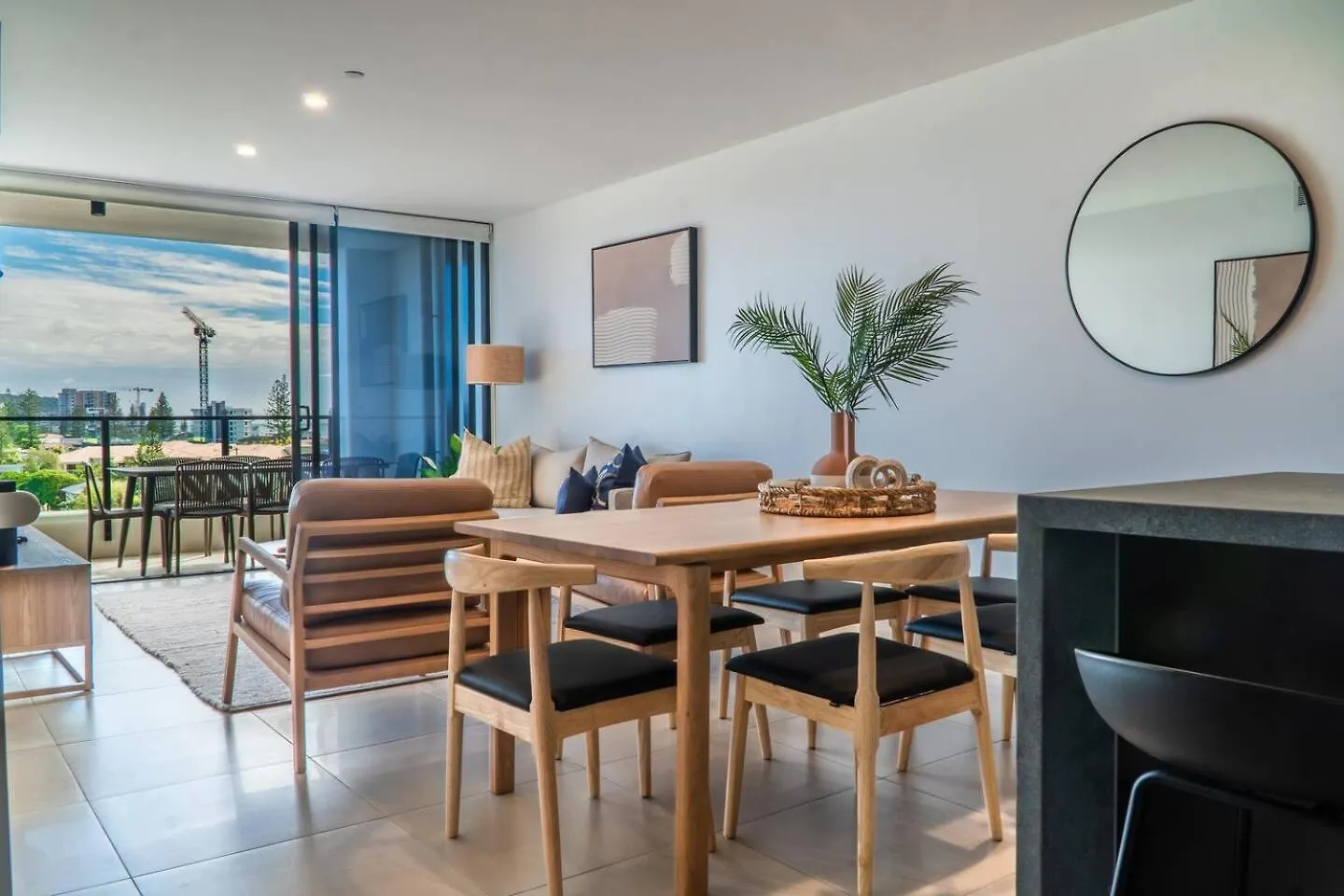 New! Coastal Elegance At Palm Beach Gold Coast